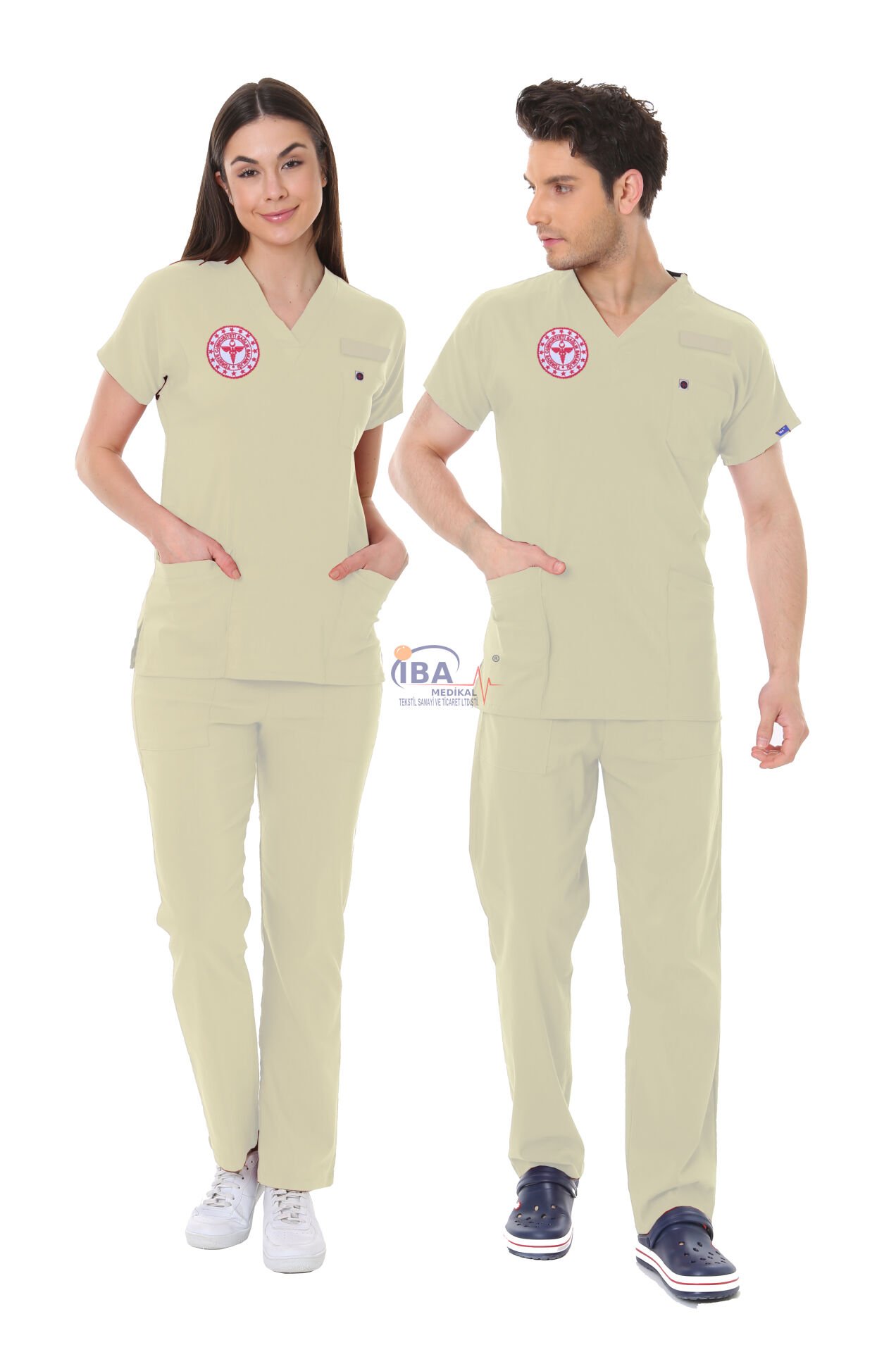 BEJ SAĞLIK TEKNİSYEN/TEKNİKER VE TIBBİ SEKRETER FORMASI LİKRALI SCRUBS TAKIM (MOTH) L - ARMALI
