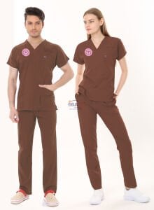 KAHVERENGİ HASTANE FORMASI LİKRALI SCRUBS TAKIM (FRIAR BROWN) S - ARMALI