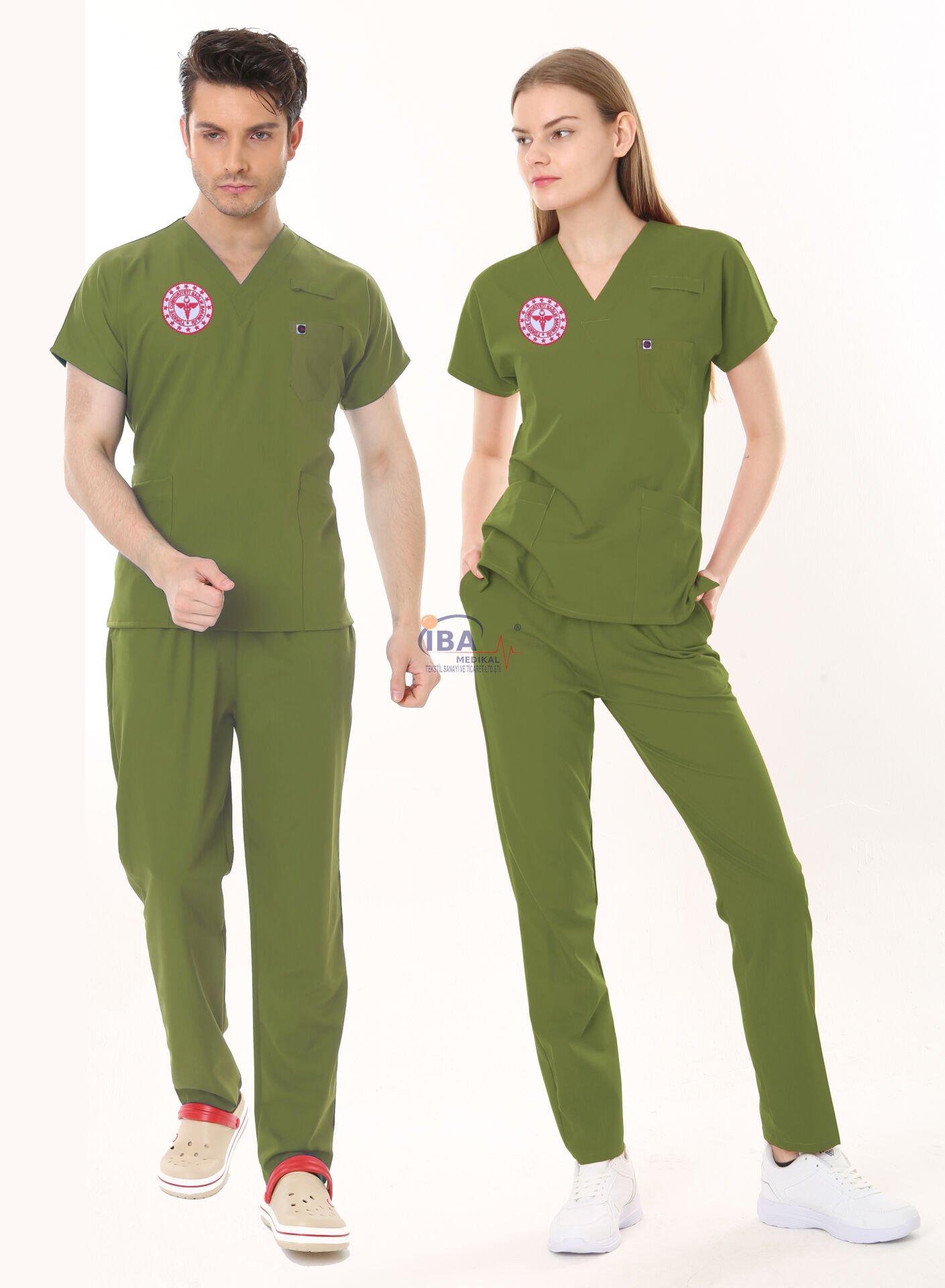 ÇİMEN YEŞİLİ ECZACI FORMASI LİKRALI SCRUBS TAKIM (GRASSHOPPER)